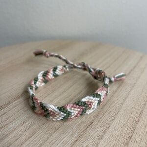Vintage‎ Rose Woven Bracelet